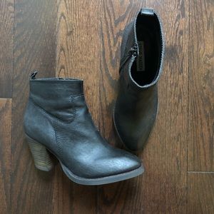 Steve Madden Shane Black Booties